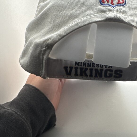 Vintage Reebok Minnesota Vikings Adjustable Strap Hat - Whilte Embroidered SKOL - Picture 3 of 5